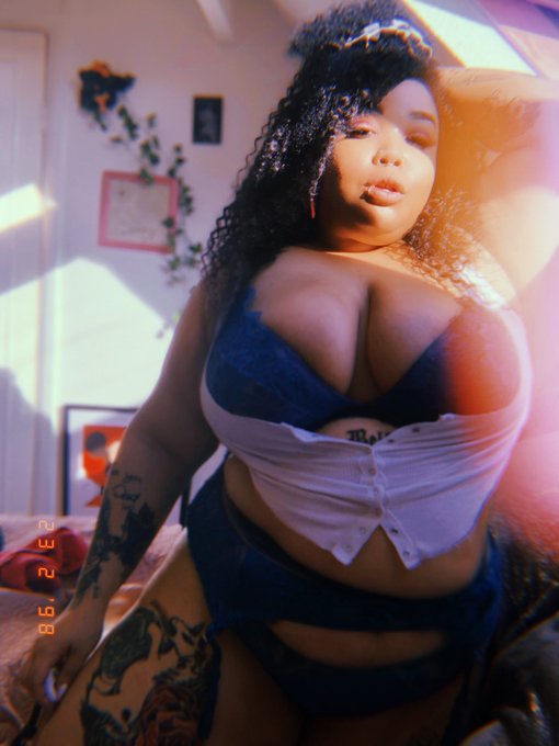 That bedroom sunlight had me feeling like a goddess 🌞 @BigBellyBabes @TheBBWBible  🌞 https://t.co/kL<a href="/tag/onlyfans"class="tags"><span>#onlyfans</span></a><a href="/tag/admireme"class="tags"><span>#admireme</span></a>