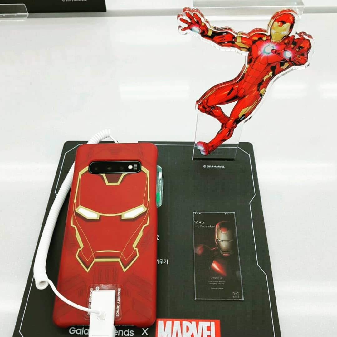 ThePhoneTalks's tweet photo. Samsung Galaxy S10 Marvel Edition Back Cases 🔥🔥😍 @SamsungMobileIN @SamsungMobile #samsung #samsungindia #galaxys10 #technology #tech #techie #gadgets #blog #blogger #geek #techgeek #technews #techupdates #news #firstlook #backcases #marvel #marvelfans https://t.co/KrCI5kEwmf