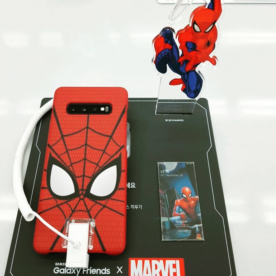 ThePhoneTalks's tweet photo. Samsung Galaxy S10 Marvel Edition Back Cases 🔥🔥😍 @SamsungMobileIN @SamsungMobile #samsung #samsungindia #galaxys10 #technology #tech #techie #gadgets #blog #blogger #geek #techgeek #technews #techupdates #news #firstlook #backcases #marvel #marvelfans https://t.co/KrCI5kEwmf