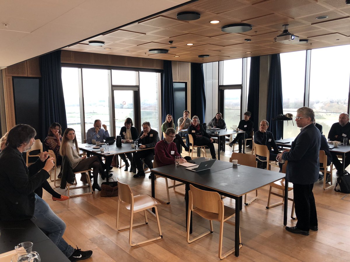 TKaarsted's tweet image. Masterclass in Citizen Science underway with @mhaklay and @josperello together with @AnneKOvergaard #citzenscience