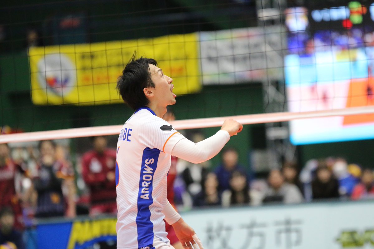 suika_prince's tweet photo. 今日もたくさん盛り上げててとてもよかったー👏🏻明日も勝ってレギュラーラウンド終わりましょう👍🏻 https://t.co/GIBjQoXdAL