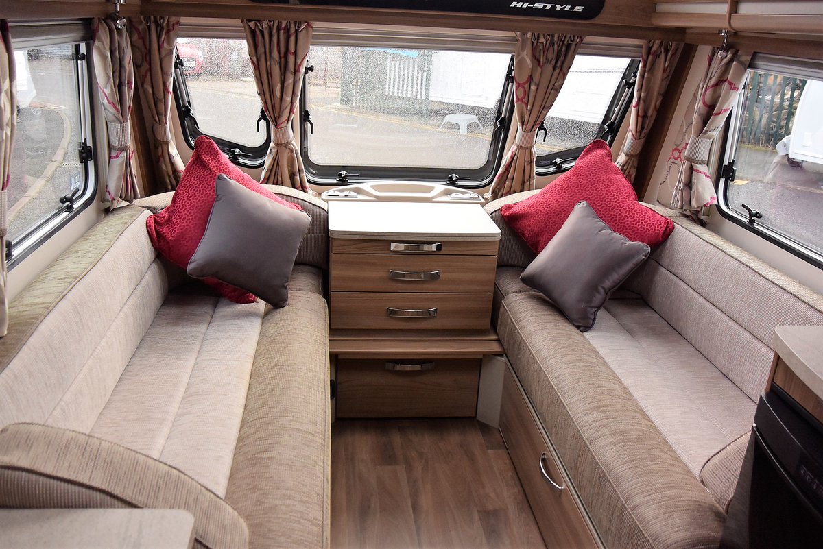 PRCaravans's tweet image. Caravan of the Week - Swift Challenger 480 Hi Style, 2016, £15,495 - luxury 2 berth with large end washroom - special edition model #caravan #swiftchallenger
peterrobertscaravans.co.uk/portfolio-item…