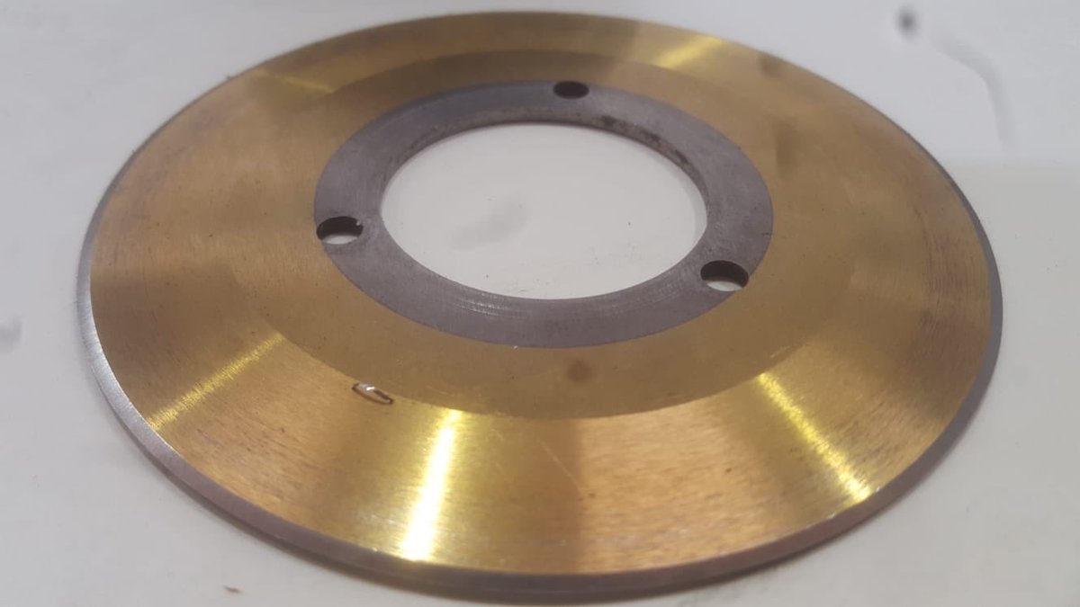 afiladocuchilla's tweet photo. Afilado de cuchillas para industrias #alimentarias , #carnicas ... #afilado de #cuchillas a #bisel y #dentadas #mataderos #avicola #embutidos asegura un buen rendimiento con las herramientas bien afiladas. #IVgama #Vgama https://t.co/yiAKtfQe3M