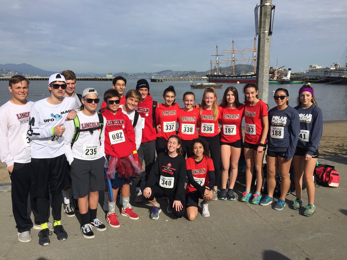 AsplundTerry's tweet photo. ⁦ ⁦⁦@TrojansLHS⁩ Friends Club at the ⁦@SpecialOlympics⁩ Splash and Dash fundraiser in San Francisco. Polar plunge next! https://t.co/qxyrWRc5li