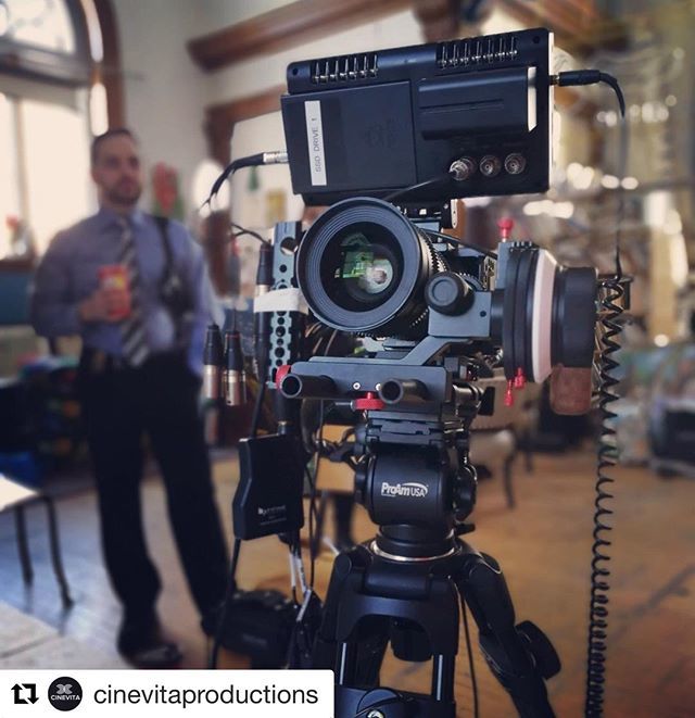 This incredibly doable camera setup with our tandem leg tripod and fluid head! #tripod #proamusa #dplife #filming #setlife #dop #cinematography #filmsmart #filmgear #lightscameraaction #onset bit.ly/2H0Jv3J