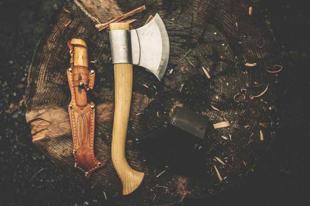 Choosing The Right Survival Knife: The Ultimate Guide thesurvivalplaceblog.com/2019/02/23/cho…