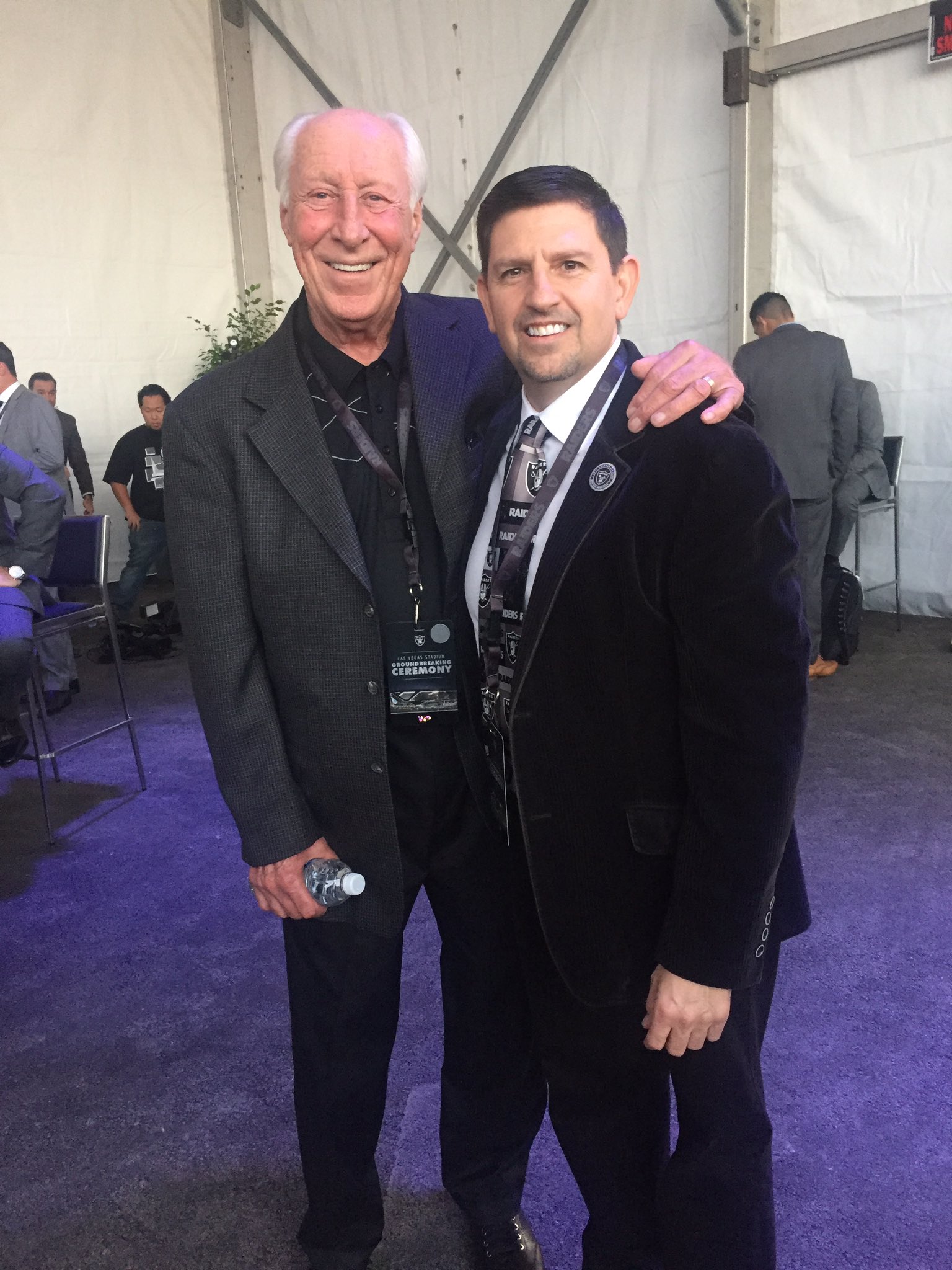 Happy Birthday to legend Fred Biletnikoff from Erie Pa! Have a wonderful year sir! 