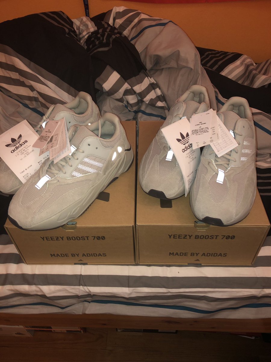 34. Yeezy 700 salt