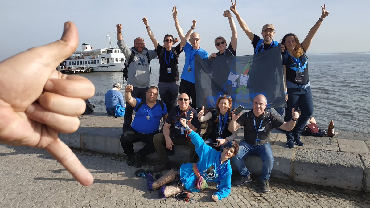 Reina_Mayla's tweet image. Victoria de la Resistencia en Lisboa!! 💪🏼💙
Pedazo de equipo mi Team Clockwork, gran trabajo!! 🇪🇸
Orgullosa de formar parte del equipo, gracias por todo!! 😘 
💪🏼💙🇵🇹 
#EmbeddedReporter #DarsanaPrime #XMAnomaly #Lisbon #Ingress