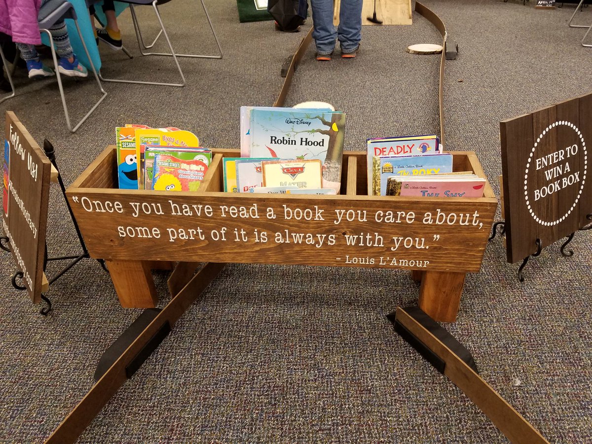 Mrs_Musket's tweet image. Love the 18th hole @Walpublib #libraryminigolf! @moranmustangs, come on down until 5:00 today, 1-3 tomorrow.