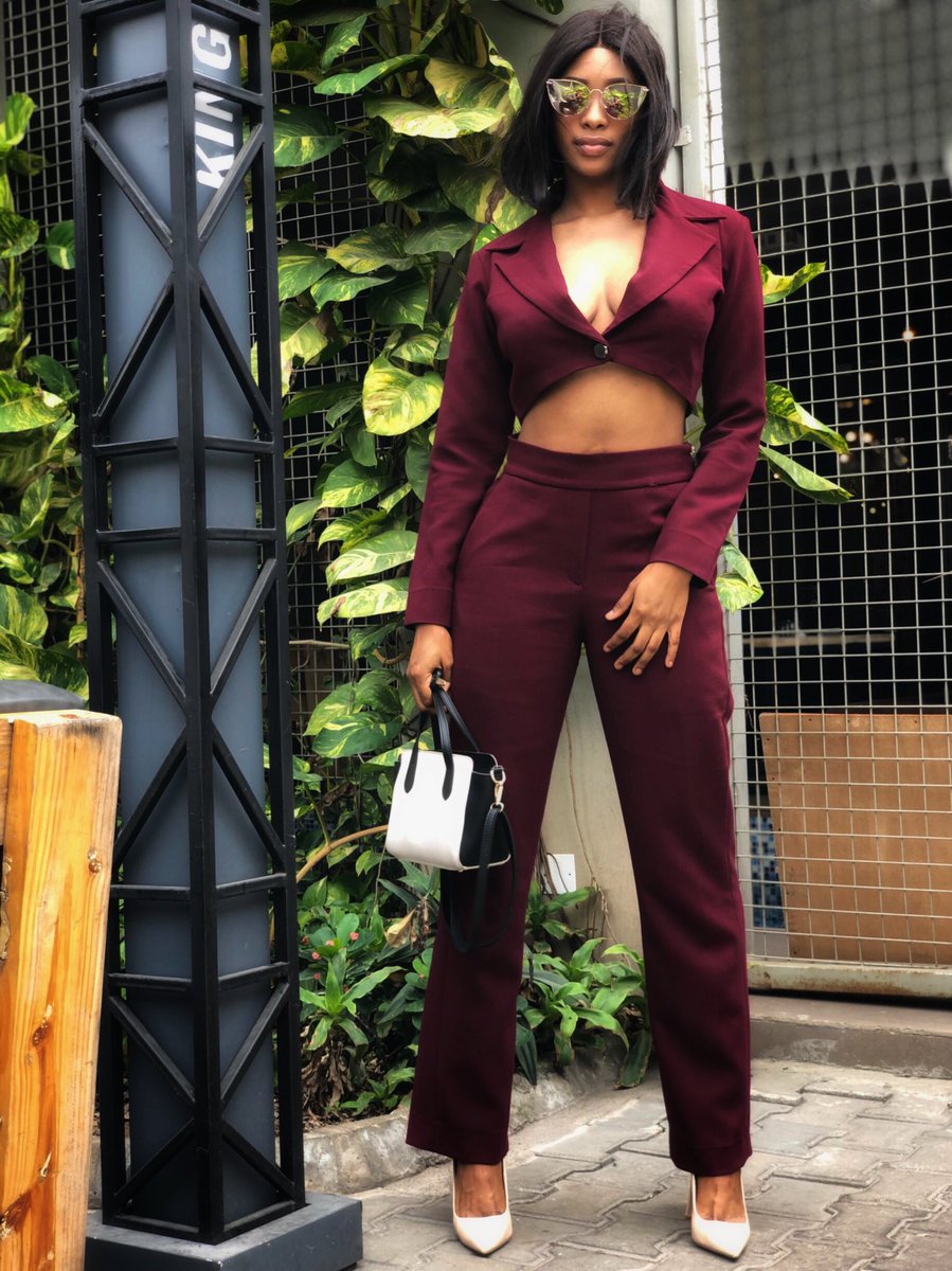 hue_online's tweet photo. If smart casual looks like this, then we donโt mind a dress code ๐
The suit co-ord revamped! Shop now ladies โจ
#prefall18 https://t.co/fcfw56117s