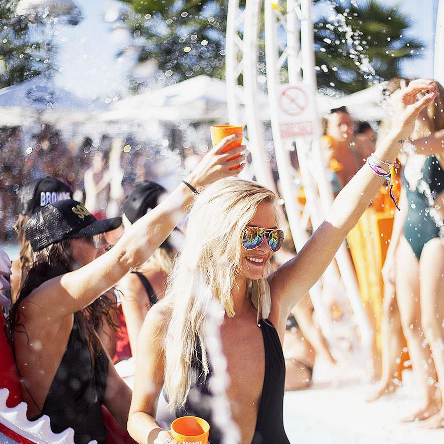 RaffeBergwall's tweet photo. Just 2 days after my gig at 10B in London, I fly to Ayia Napa and gig for 2 nights (2-3 May) at the major House Party Event - Summer Opening. If you wanna join me - PM me. More info at https://t.co/zZH0hAUmAh #dj #BERGWALL
#house #housemusic #groovehouse #groove #groovyhouse https://t.co/2agdhWleZC