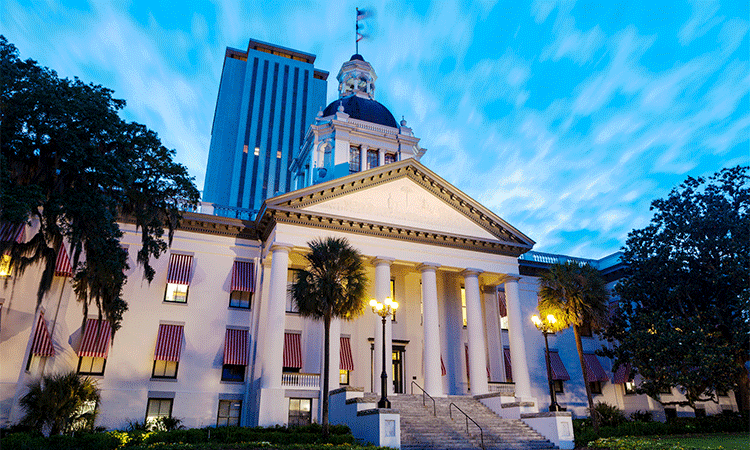 UnitedWayMiami's tweet photo. This legislative #session19 – 31 United Ways across Florida will be advocating on behalf of #ALICE families (Asset Limited, Income Constrained, Employed). Find out what we’re rallying for in the 2019 Florida United Way Consensus Legislative Agenda. https://t.co/iy6wYb4s5G https://t.co/EknUdXwvAo