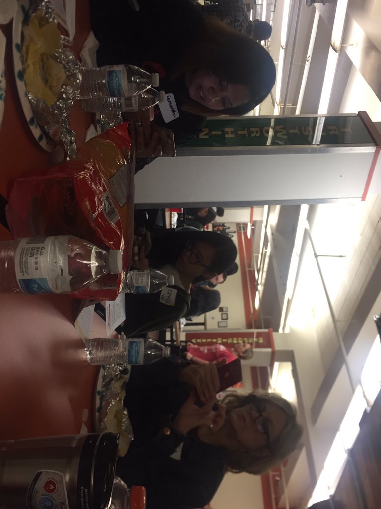 MrsLaywell's tweet photo. Tweeting! Guessing the amount of nerds in the lightbulb! #GoogleMVP19 https://t.co/1eX8JSBxrV