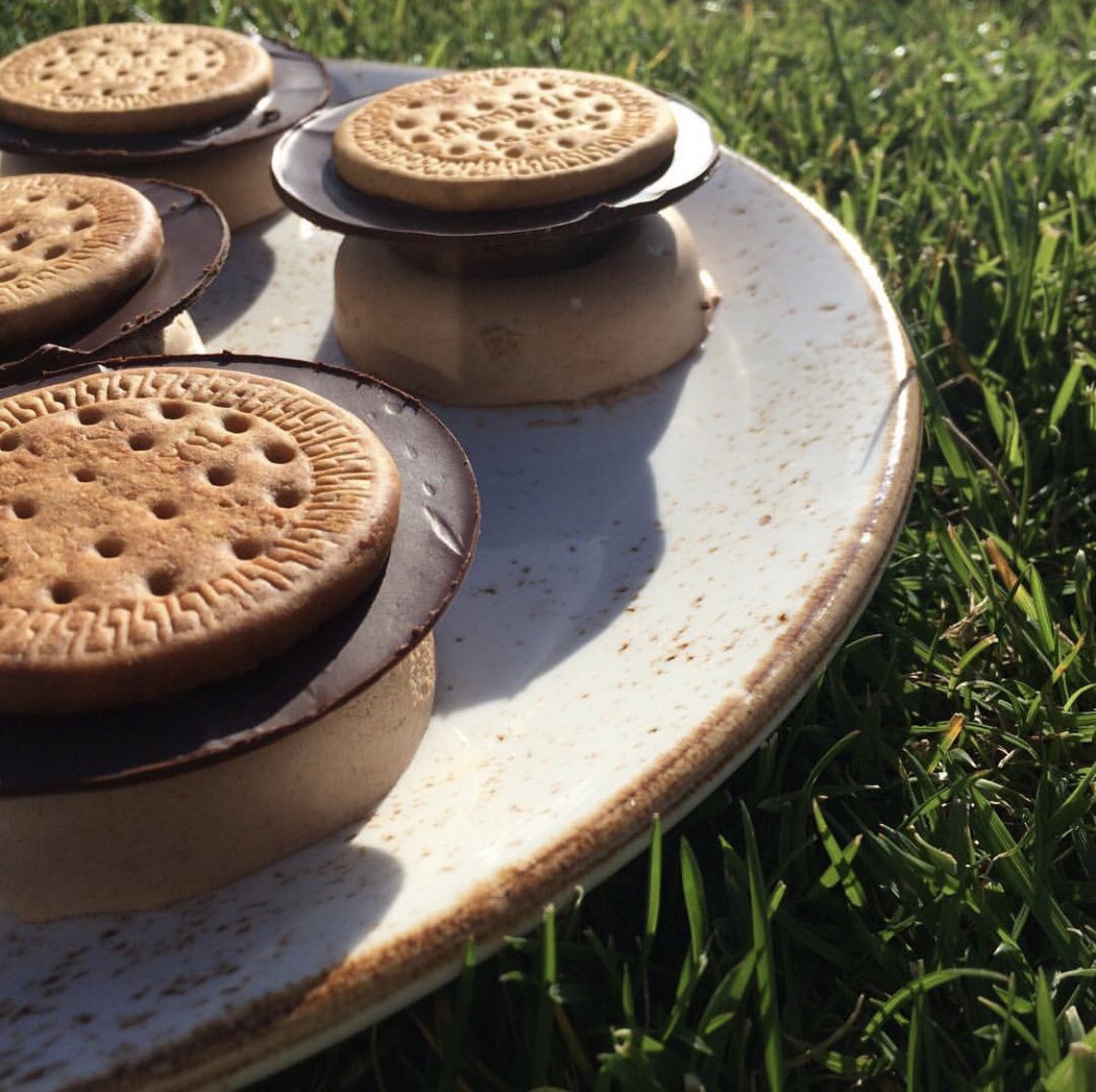 Estas galletas con cacao de <a href="/DavidMChef4/">David MasterChef 4</a> nos transportan directamente a la infancia. ¿Cuál era tu plato favorito de pequeño? rtve.es/masterchef