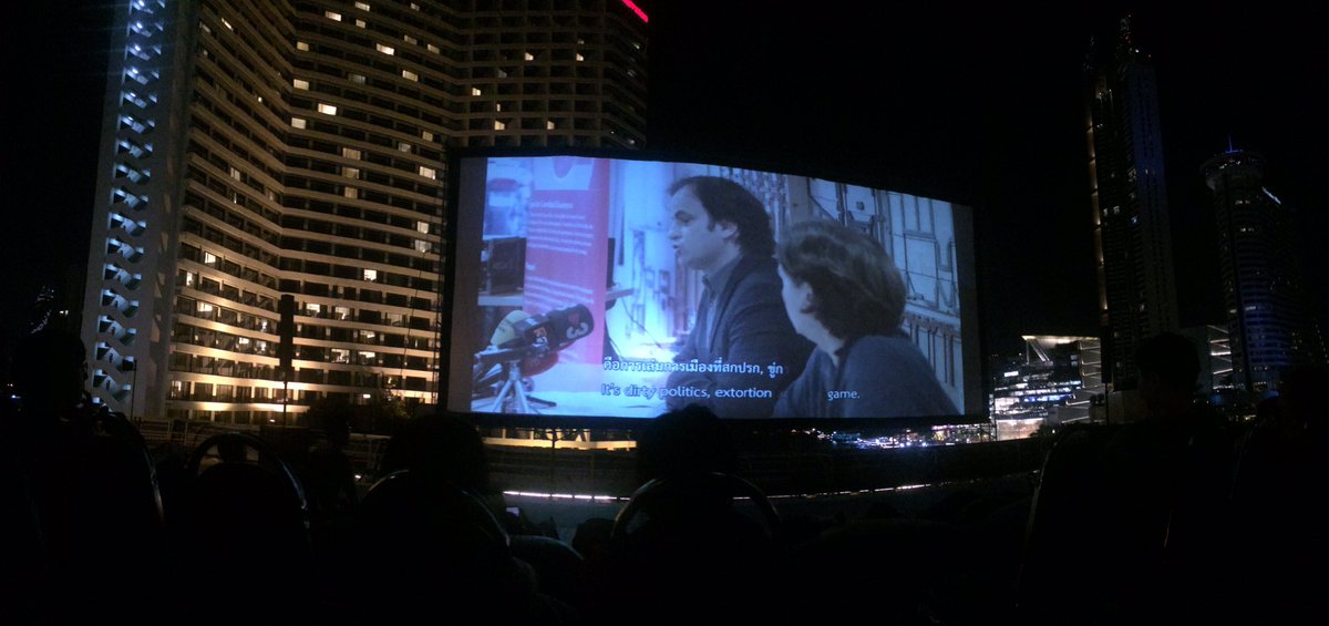 pardny's tweet photo. เปนการดูหนังที่บรรยากาศดีมาก เรื่องแรก #AdaForMayor DOC Club +RCB Screen on the sky https://t.co/1jWtsxGK7j