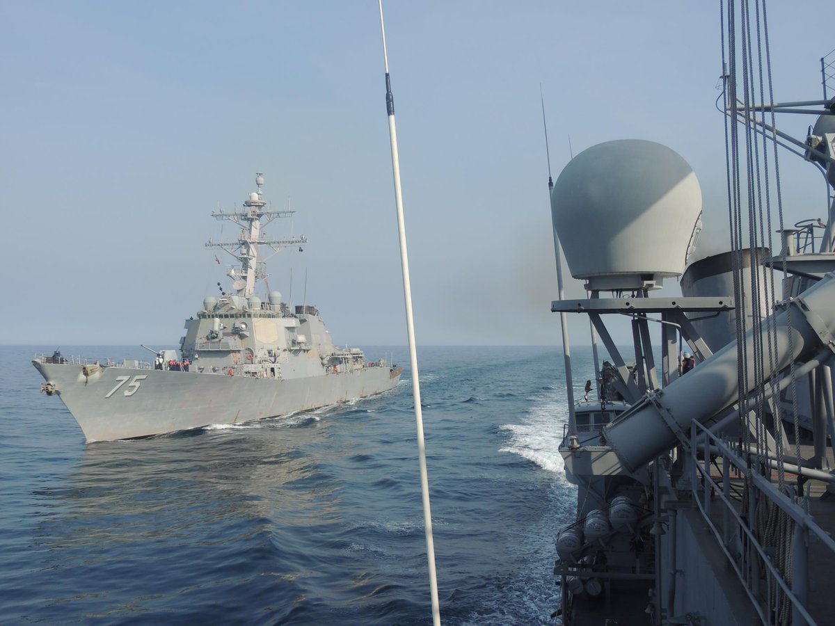 #TCGFATIH, the Turkish frigate, and a Turkish MPA currently assigned to Black Sea Harmony Operation, conducted sea trainings with the #USSDonaldCook in the Black Sea on 22 February 2019.

#DzKK  #TSK  #MSB