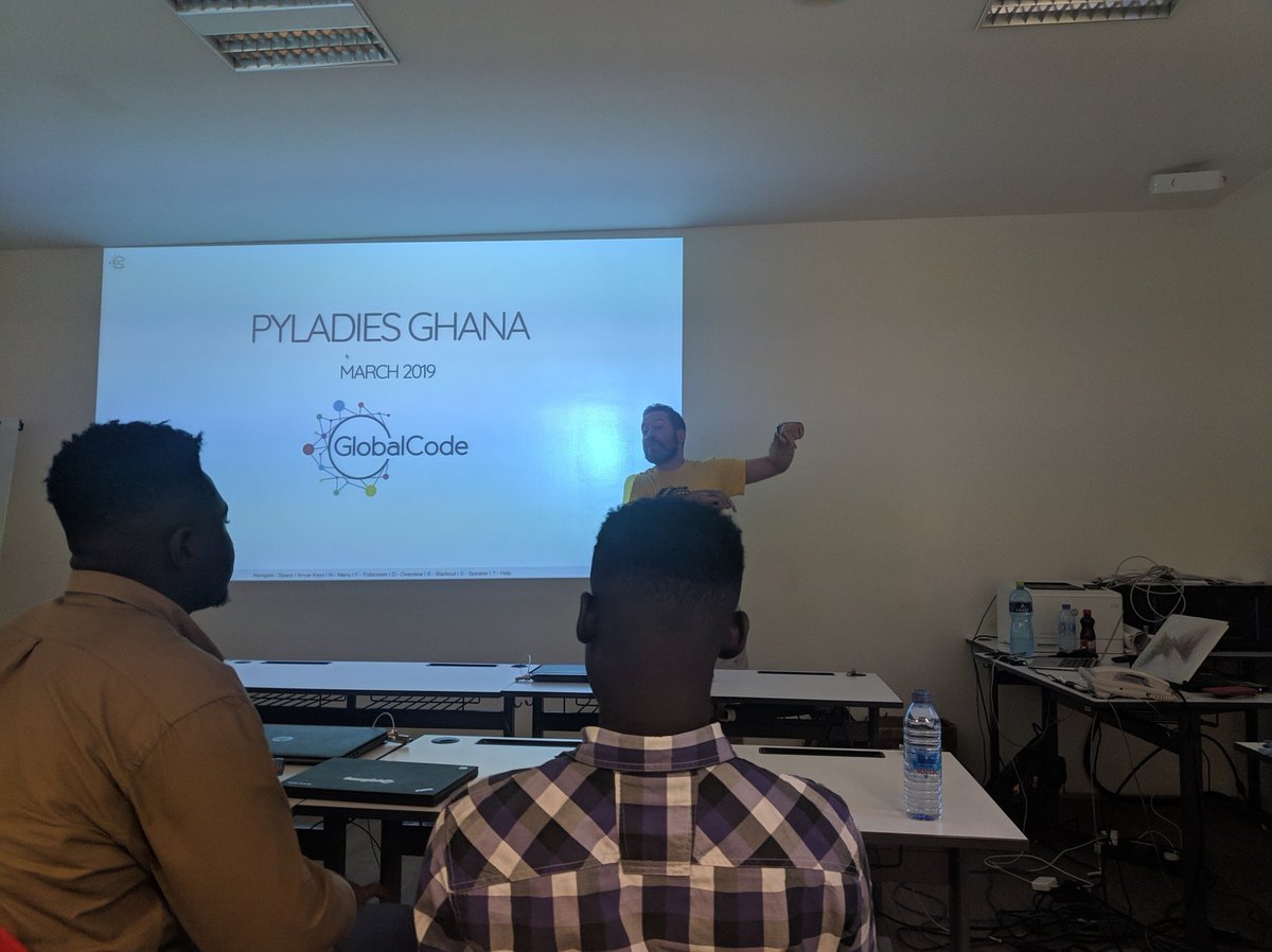 dartehmimi's tweet image. Saaaaaaaaaammmmmmmm @sammoorhouse is rocking it here @PyLadiesGhana 2nd Meetup...
Complexities in python
#PyladiesGhana
#GlobalCode