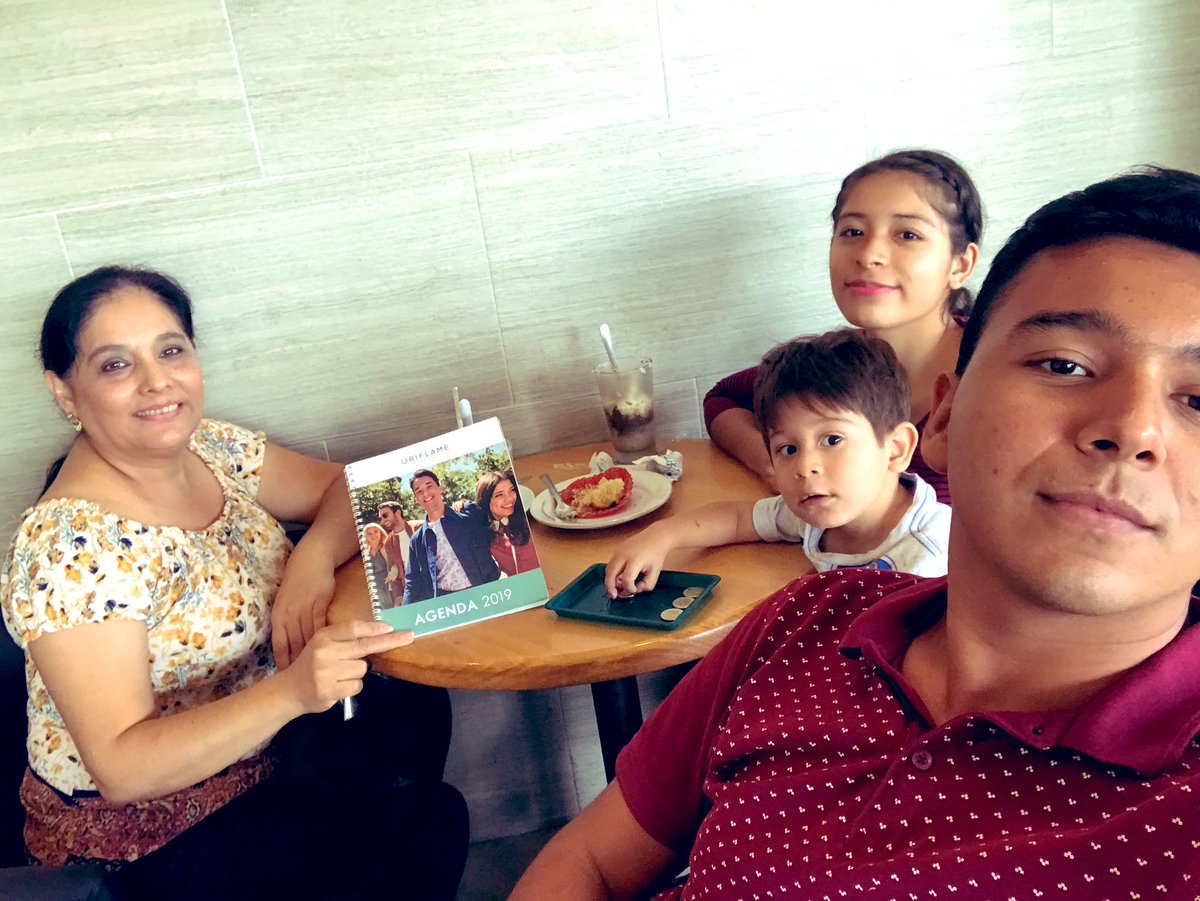 jesuscoutino_'s tweet photo. FANY DIAZ por fin se animo a hacer el negocio Oriflame!!! 👏🏼 juntos haremos un gran equipo #lainvitadera #conquista21 #puntacanaseminariointernacional #oriflame #oriflamers #carprogram https://t.co/MAyPUiXo1H