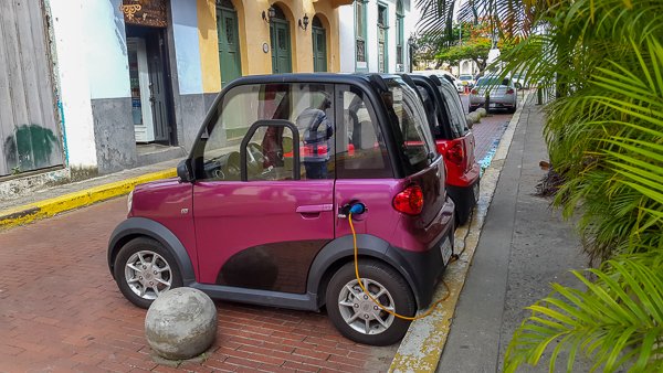 travel_hippi's tweet photo. Antique meets modern. Two electric cars being charged in Casco Viejo, the "old quarters." Note their small size - they are parked sideways.
#TravelHippi #HispanAm #Antique #Modern #CascoViejo #Small #WhileIWasWalking #StreetPhotography #ExpatLife #RetireInPanama #Travel https://t.co/zwXNI8ztuY