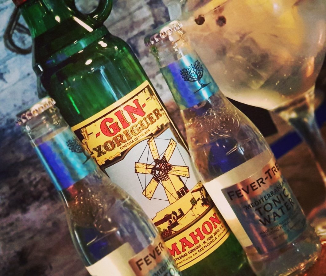 albertcofrank's tweet photo. #ginandtonic 🙂

https://t.co/NPKU8WrXRs https://t.co/ZYPeTsMTdr