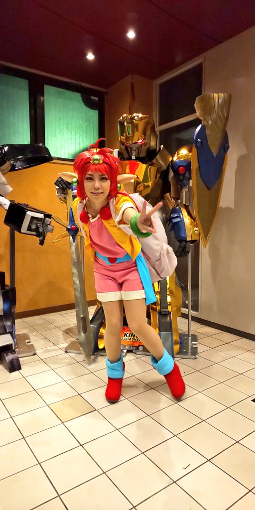 橘 護 英国市民メアリ派 １８ レスカのコスプレイヤー 番美さん Lady Moumou セクシーにワイルド ポーズ選びのセンス どうです この後ろ姿 美人秘書から転身を遂げ ダ サイダーの相棒 ここにあり