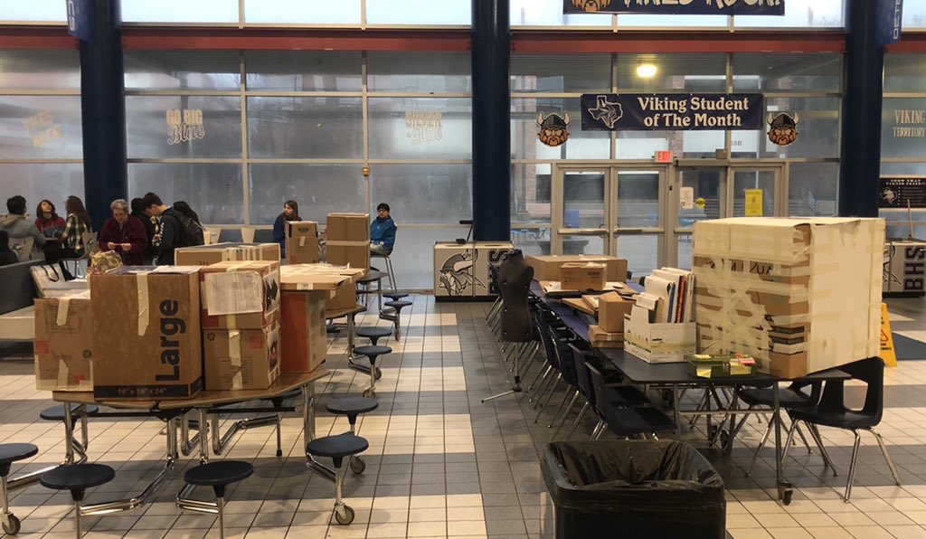 TWHS_ArtDept's tweet photo. TWHS is #VASE2019 ready. @TXarted https://t.co/o6YHwWxznC