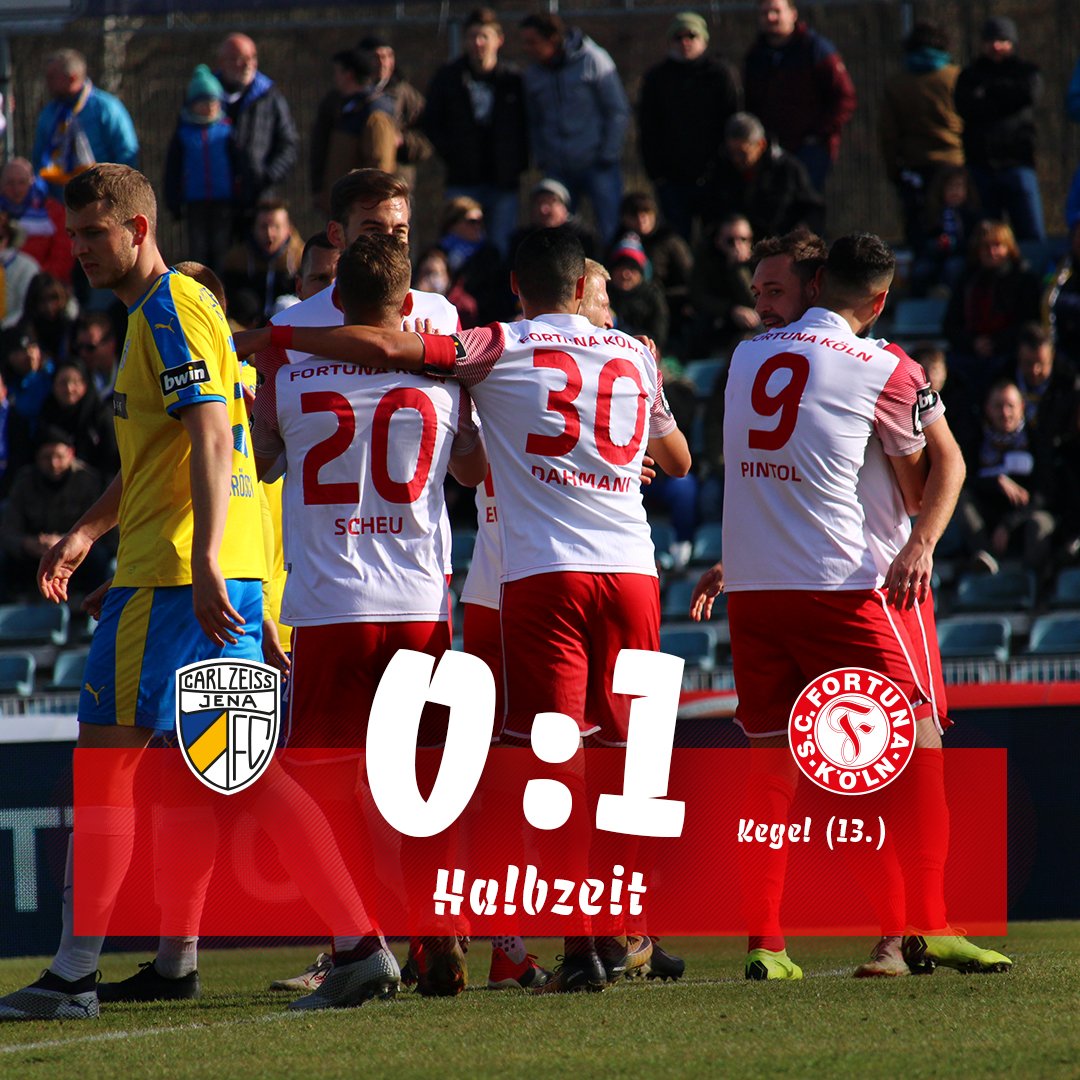 fortuna_koeln's tweet photo. Wir führen 1:0 zur Halbzeit! 💪🏼⚽➡ https://t.co/epuP8xVbER #FCCFOR #FortunaKöln #MerLevveFoßball https://t.co/BxGBMDmJ9W