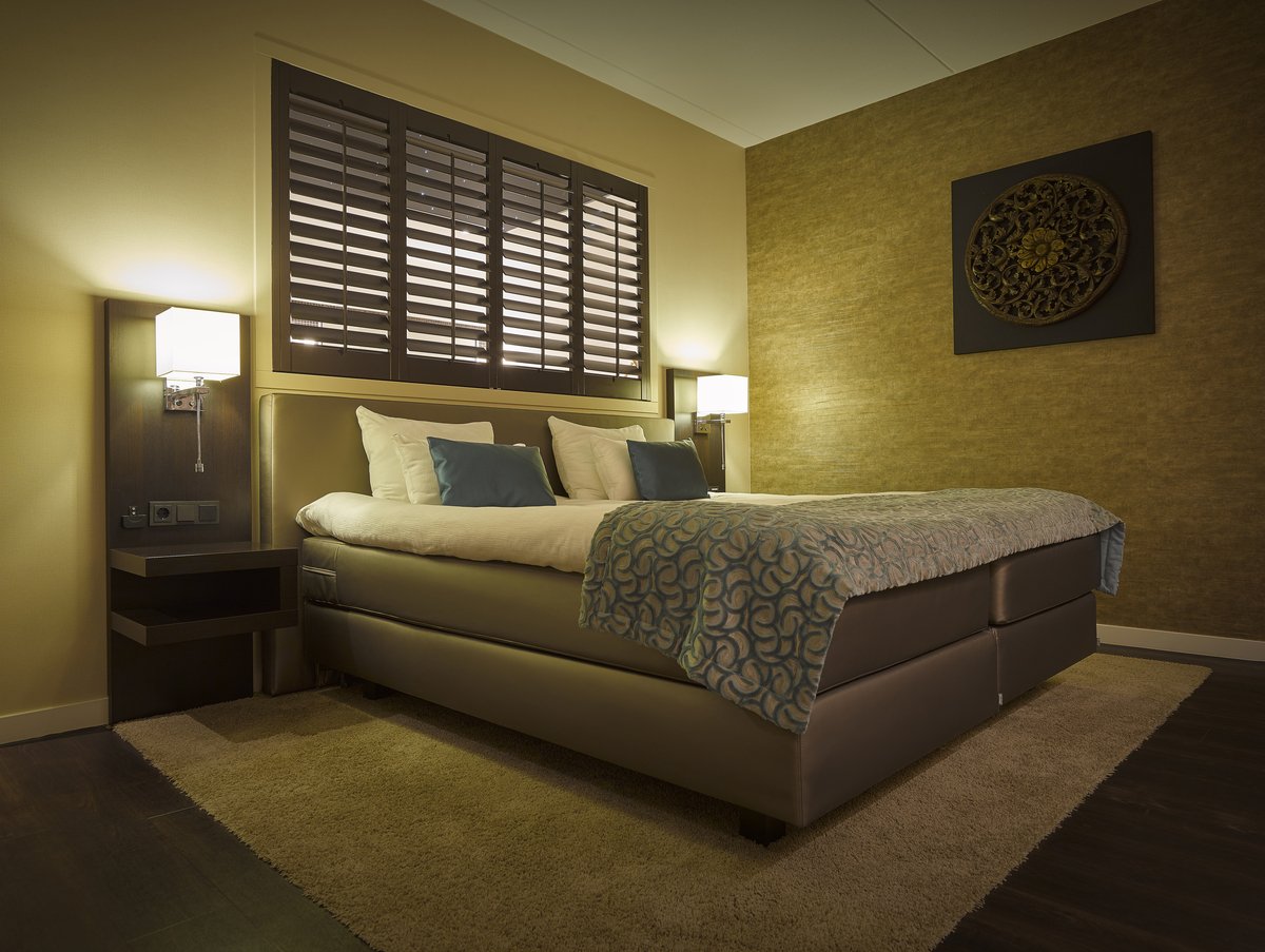 Blijven slapen in het 𝐛𝐞𝐬𝐭𝐞 𝐡𝐨𝐭𝐞𝐥 𝐯𝐚𝐧 𝐍𝐞𝐝𝐞𝐫𝐥𝐚𝐧𝐝 (nog steeds érg trots op onze Zoover Award), heerlijk eten, genieten van onze faciliteiten én 𝐠𝐫𝐚𝐭𝐢𝐬 deelnemen aan ons belevenisprogramma! Hoe klinkt dat? 

Kom Intens Genieten! bit.ly/2FhFQ1u