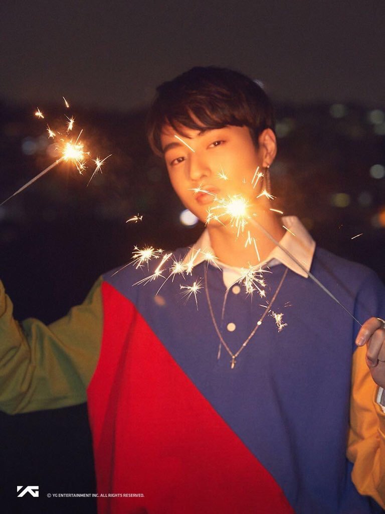 javaCodes4U's tweet image. i love his smile 😩

#YG_TREASURE_BOX