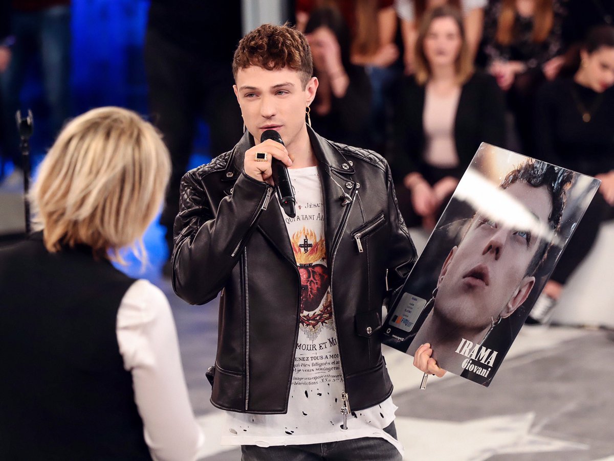 IRAMAPLUME's tweet photo. Sogni di platino 💿 È stato bello sentirmi ancora a casa.🌹 https://t.co/uHtPxFuMf2