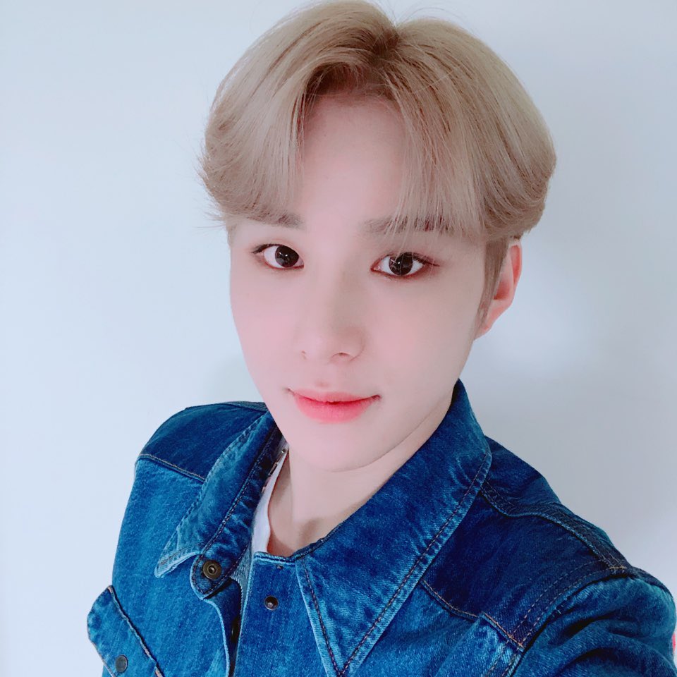 NEOL4ND's tweet photo. 여러분 저에게 약간의 변화를 줘봤는데 어떠신가요 ??ㅎㅎ 여러분들은 잘계신가요??? https://t.co/0WKxmh7Vpa