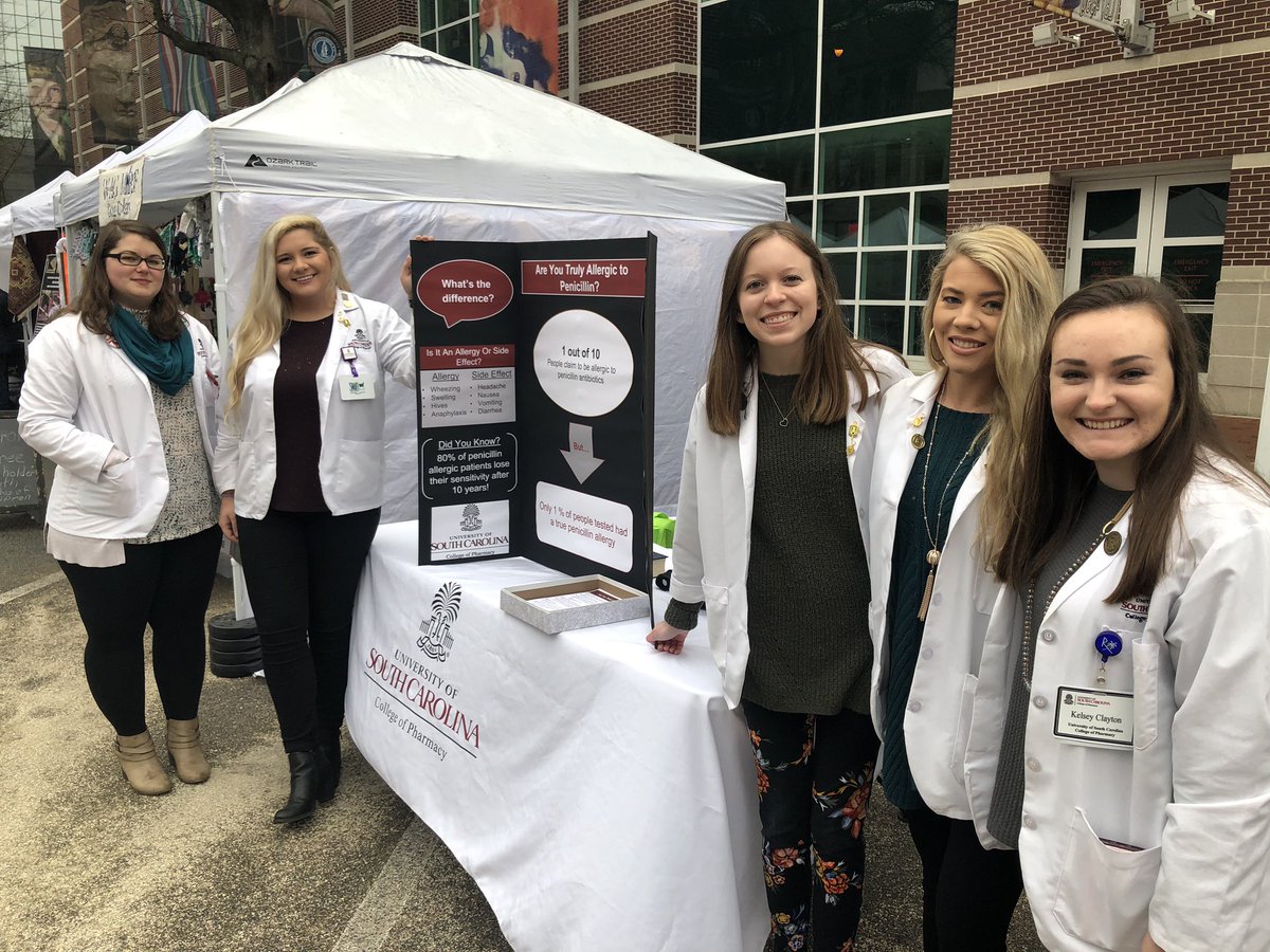 julie_justo's tweet photo. @UofSCPharm is back at it! The SSHP Penicillin Allergy Educational Task Force is talking to the community about abx use &amp; penicillin allergies. Come visit us @SodaCitySC from 9a-1p today (and see the adorable 🐶 at the farmer’s market!). #letsdelabel https://t.co/5bYoQOVADt