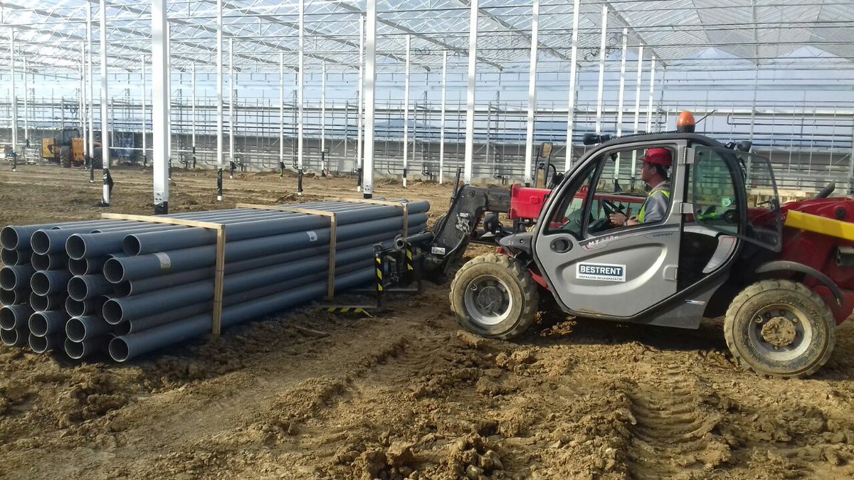 agrikolgroup's tweet photo. AGRIKOL FOR CERTHON

We started working on a new project 👷‍♂️🛠

Project: Slovakia-Moya Sunny Garden-Certhon
Location: Sl'ažany, Slovakia
Area: 51.322 m2
Service: Electrical installations and irrigation

@AgrikolTunisie @EusiAgrikol 
#certhon #agrikol #Construction #greenhouse https://t.co/eS9WtwdxFX