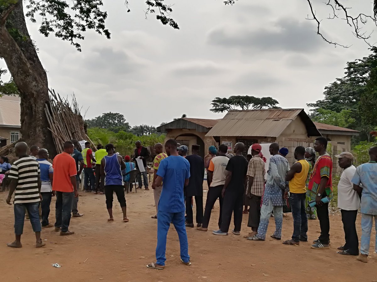 Laz Ude Eze tweet media