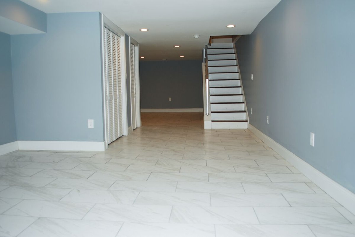 JennPhiRealtor's tweet photo. OPEN HOUSE: 5208 Morris St. Phila, PA 19144 on Sat 2/23 from 10-12!
This 5 bed, 3.5 bath home includes 3 stories, a finished basement, gigantic rear yard and central air controlled by 2 separate new HVAC systems. Details:https://t.co/4KzYXGS0AY #geddesteam#kellerwilliams#kwphilly https://t.co/kPapT4Mvk7