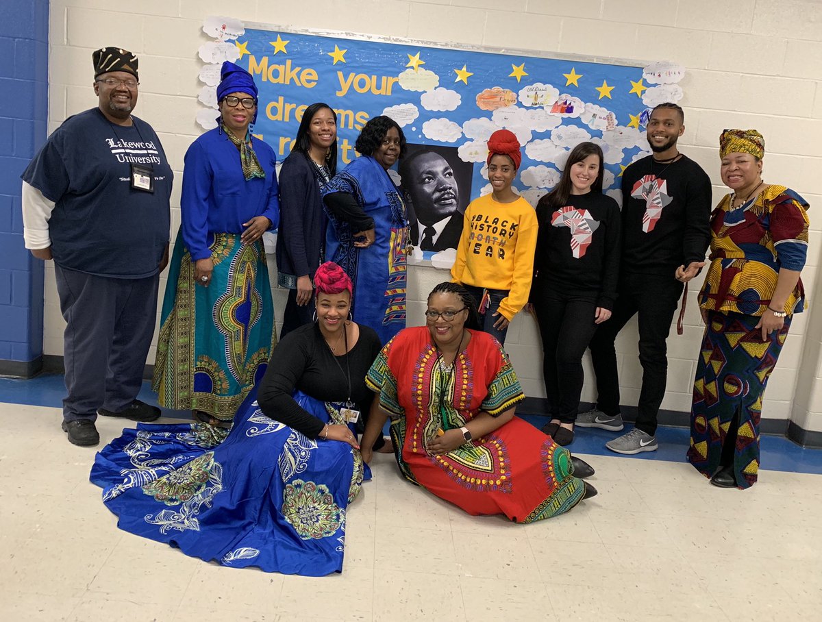 MsMayoIteachK's tweet photo. In honor of  African American History Month ❤️🖤💚. https://t.co/K8FKF0LUXS