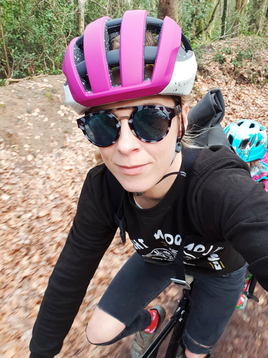 Juliet Elliott tweet media