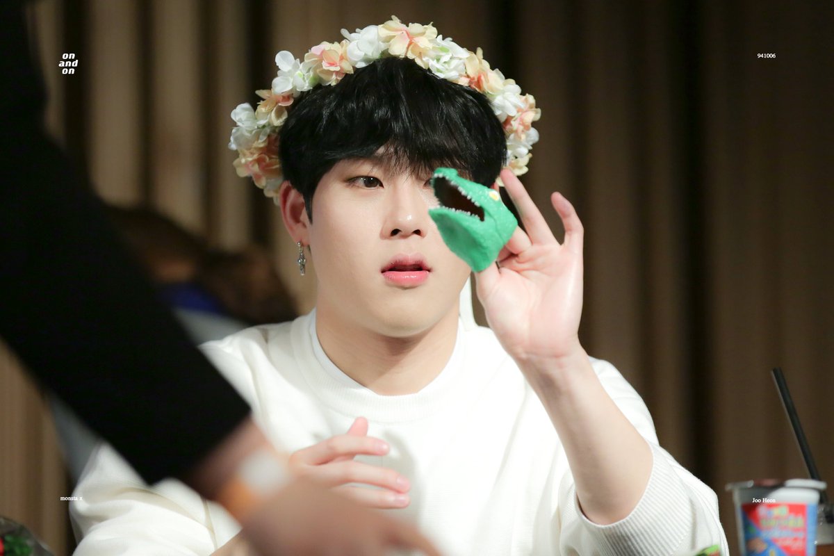 honeyactivities's tweet photo. jooheon playing with an alligator (2019) https://t.co/1GXre6KsuO