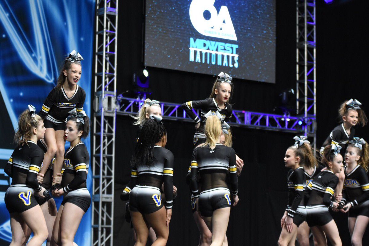 Hunt Dog Hunt tweet media