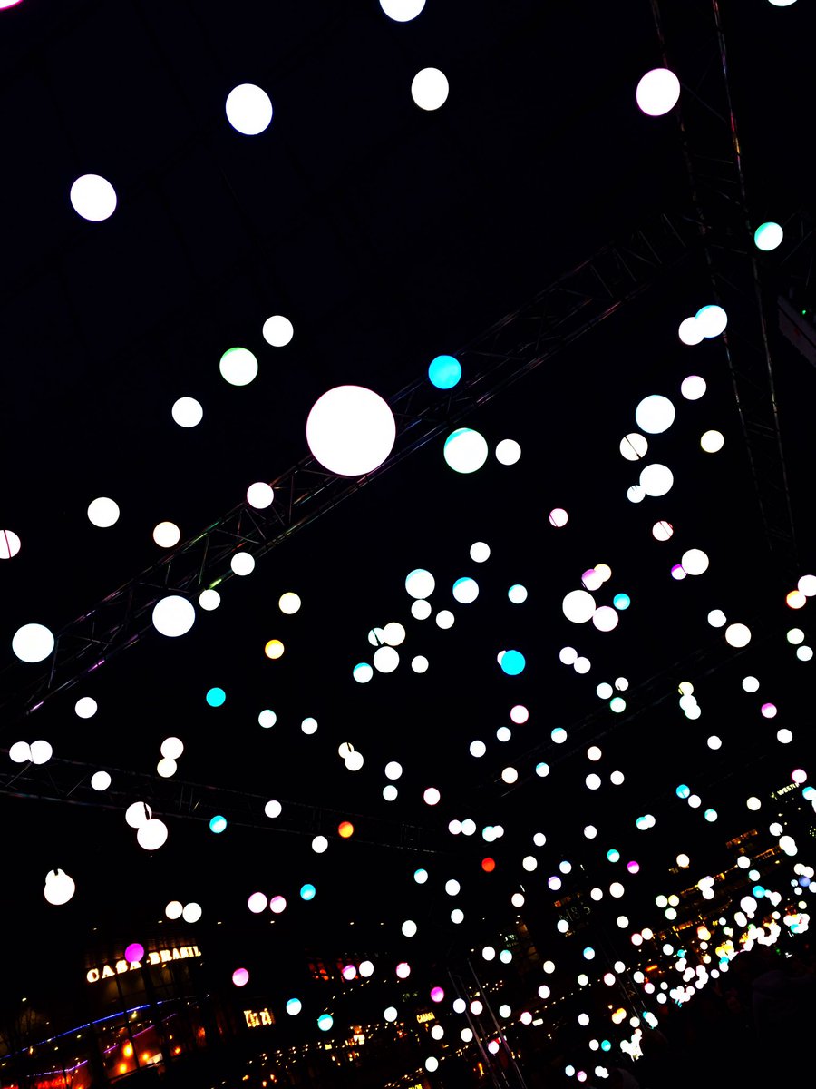 Aly_Dodge's tweet photo. Southampton Festival of Light yesterday at @Westquay 
#letlightinWQ https://t.co/ngzNq1KdCF
