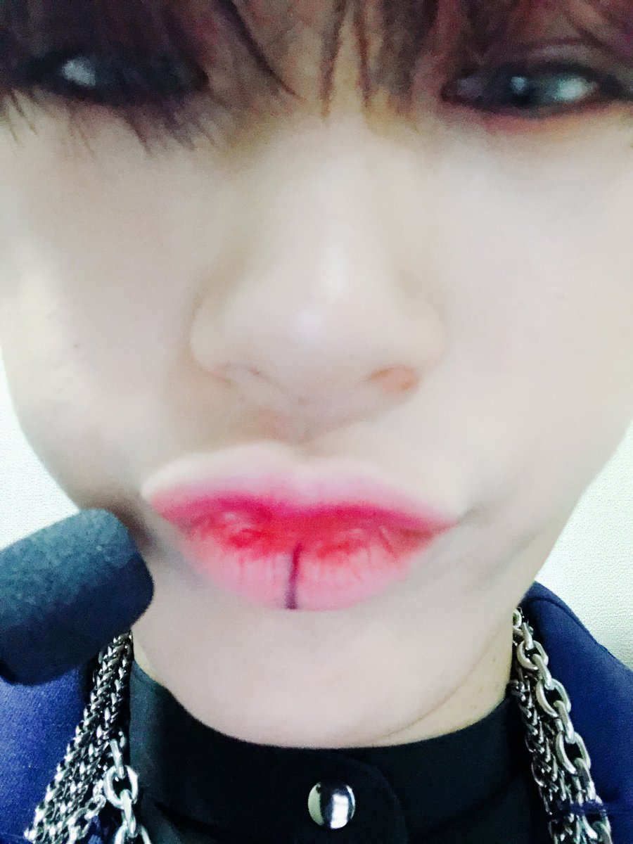 ATEEZofficial's tweet photo. [#산] 뿌우Bboo?!
사랑을 발사❤️
오늘 하루도 고생 많았어요! Chu~~💕
#ATEEZ #에이티즈 https://t.co/uMaZGujGC2