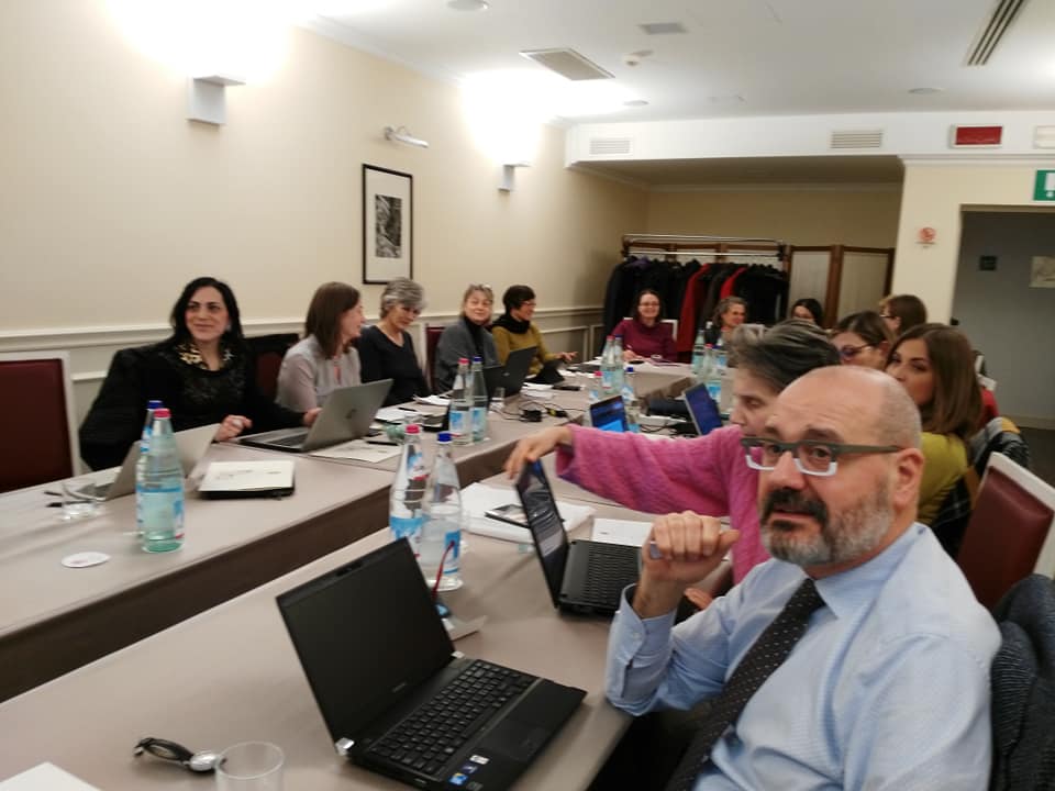 AitiTweet's tweet photo. Da Firenze uno sguardo ai neologismi della lingua italiana grazie al seminario organizzato da AITI Toscana "I #dizionari come specchio delle trasformazioni: i #neologismi nei dizionari @Zanichelli_ed". #formazioneAITI #AITIconte #sabatoconAITI #AITI_Toscana #sociAITI #italiano https://t.co/mj3ObSDUFT