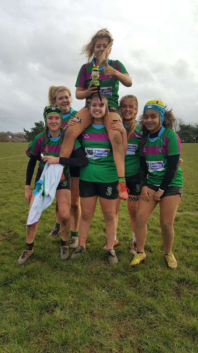 RGBArchie's tweet photo. Archie Bee has been hanging out with his friends from #Exmouth & Withycombe Junior Girls Rugby team 🏉
They had a match against Exeter Saracens u18’s and Archie went along as a good luck mascot! #Excombe @ExmouthRFC https://t.co/AMZuWYhzFK