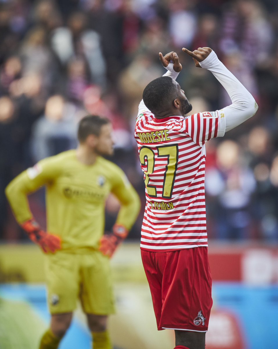 amodeste27's tweet photo. Amazing feeling to score twice on my first home game back @fckoeln ✌🏾❤️

A performance to be proud of today that moves us up the table 🙌🏾

Now we focus on recovery and go again on Wednesday 💪🏾

#Effzeh 🔴⚪️ #AM27 🤓 https://t.co/KrJl5yJNgo