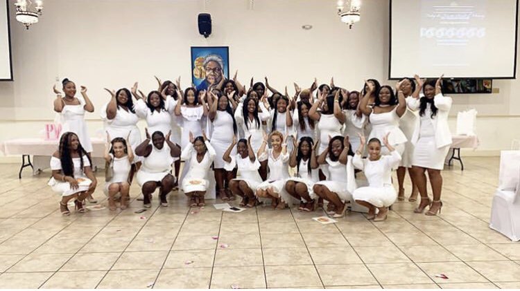 talayahjamea's tweet image. Yesterday I gained 35 PHENOMENAL sisters and I could not be any happier 💗 #Ethereal36 #PWTT #3rdclass
