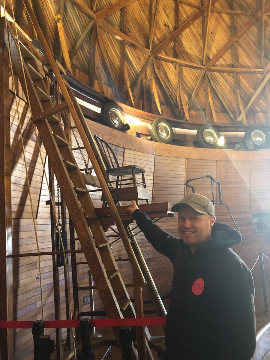 CunninghamCliff's tweet photo. In fact, here is a picture of me pointing to 'the chair' while others are probably laughing at me in the background for pointing to 'the chair' 😎 https://t.co/2NaBVRIS6H @LowellObs https://t.co/OdSBbbJ78G