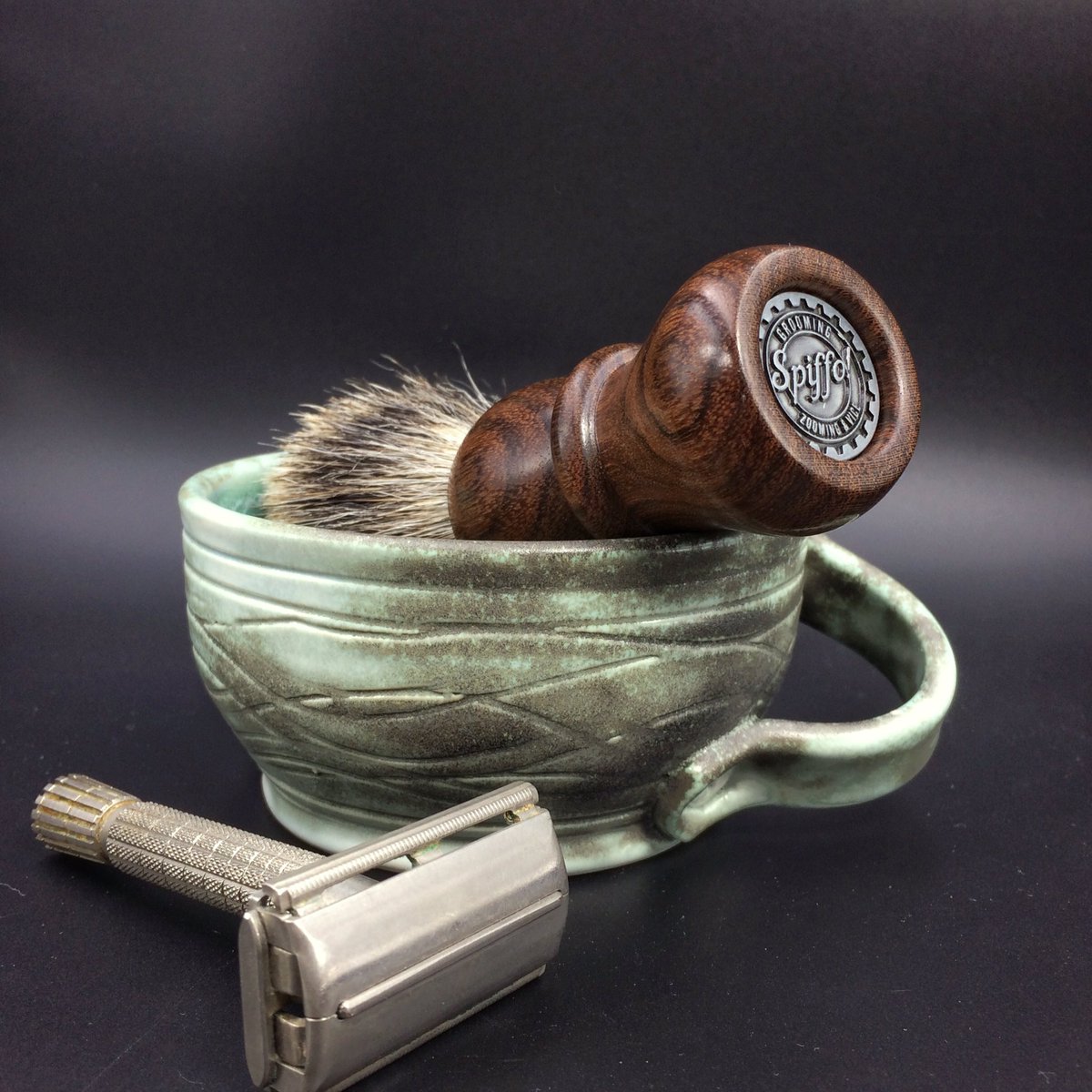 Spiffoman's tweet photo. All geared up and ready to roll! Going for a hike today. Get out and blow the stink off, as mother used to say. Hope you all have a great Saturday! Anything special planned? #spiffo #spiffoman #shavingmug #shavingbowl #shaving #shavingbrush #shavemug #shavebowl #sotd  #wetshaving https://t.co/4MrFgYAvj3