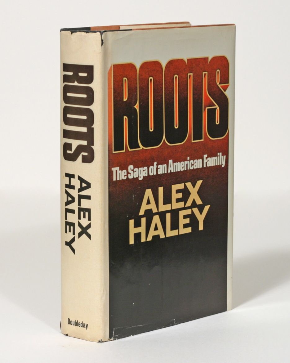 Day 7 of books I 💜.⁣
⁣
No explanations. ⁣
No reviews. ⁣
Just the cover