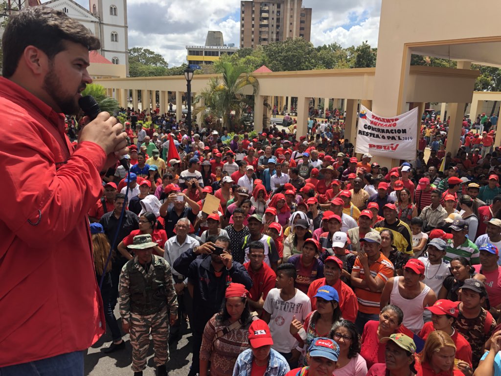 beatrizjimeneza's tweet photo. Aquí en Monagas nos quedamos Gobernadora @yelitzePSUV_ protegiendo nuestro estado junto a nuestro pueblo con @ErnestoPSUV_ al frente #LealesSiempreTraidoresNunca #HandOfVenezuela https://t.co/oAEQY1QZyi